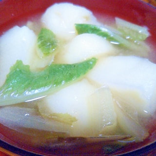 里芋&ロメインレタスの味噌汁